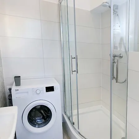 Apartment 100-sio Kamienica